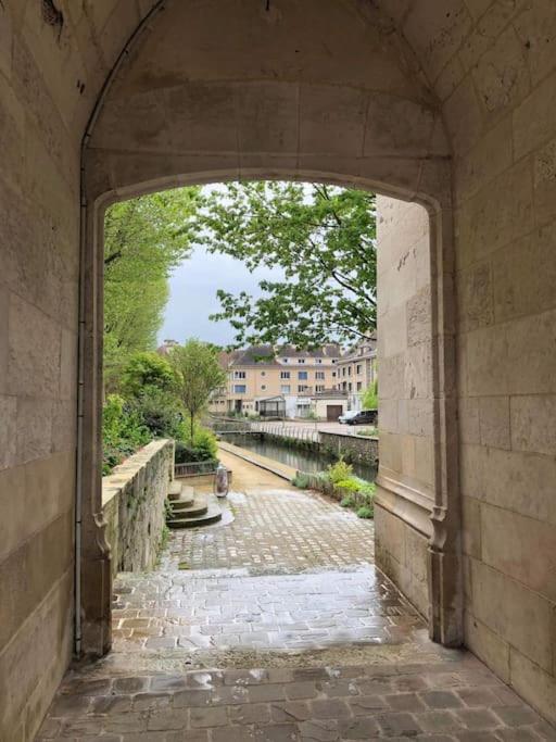 Apt Evreux 900M De La Gare Buitenkant foto